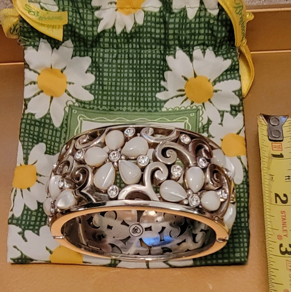 Floral Silver and White Bracelet, Beautiful Magnetic Large Brighton Bangle.